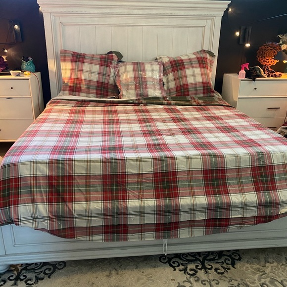 SOLD Pottery Barn Cambridge Set (King/ Cal King) - Picture 3 of 6